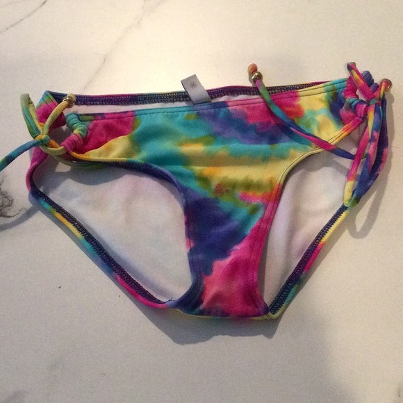 Delia’s tie dye bikini, top small and bottom XS - Picture 4 of 5